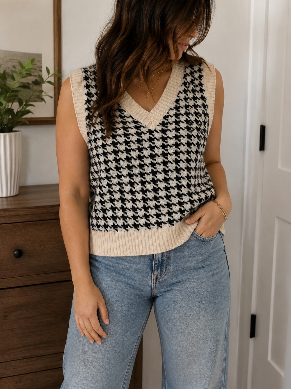No Comment Houndstooth Sweater Vest Cream Black Size M